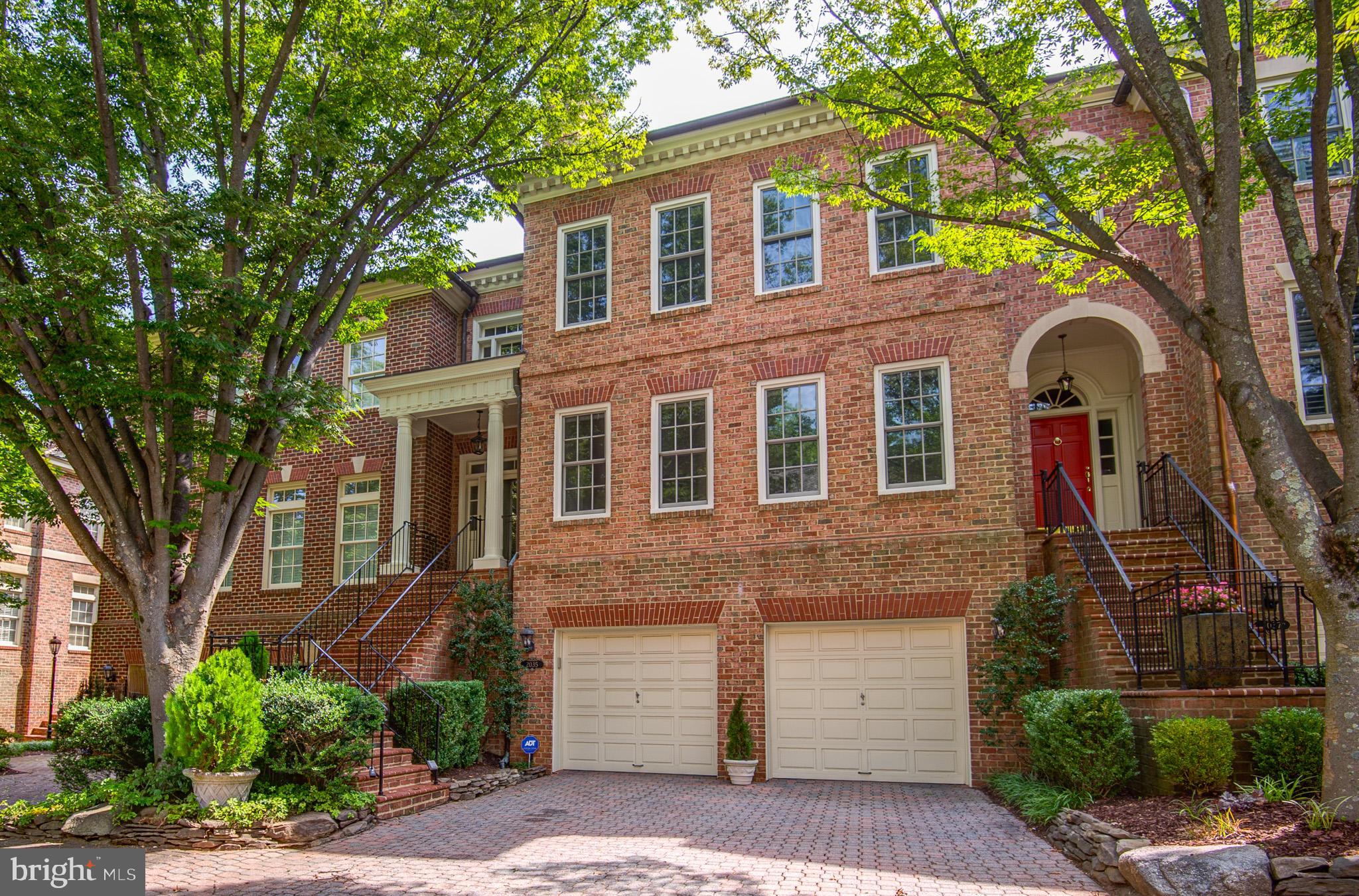 2035 MAYFAIR MCLEAN COURT