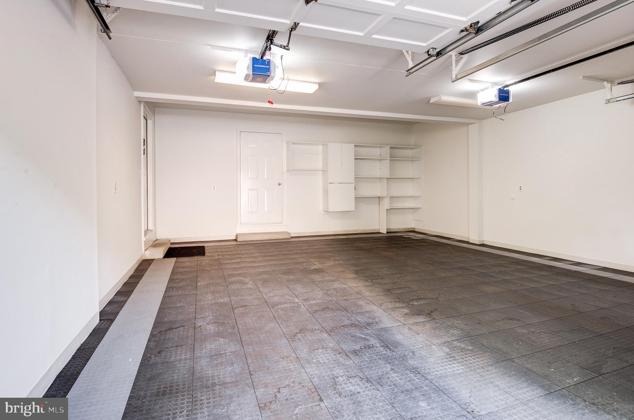 2035 MAYFAIR MCLEAN COURT