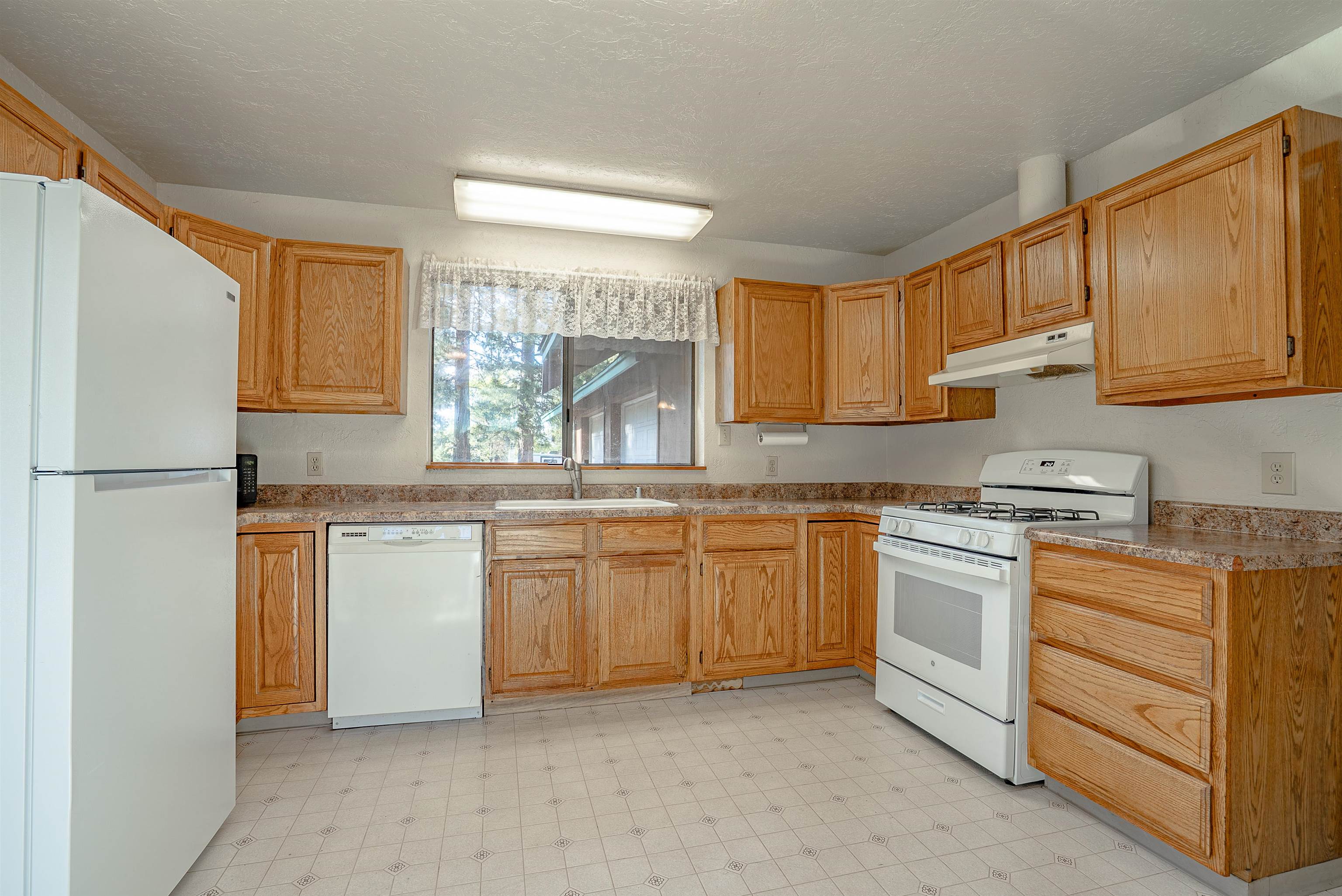 457-190 Honeyview Ln