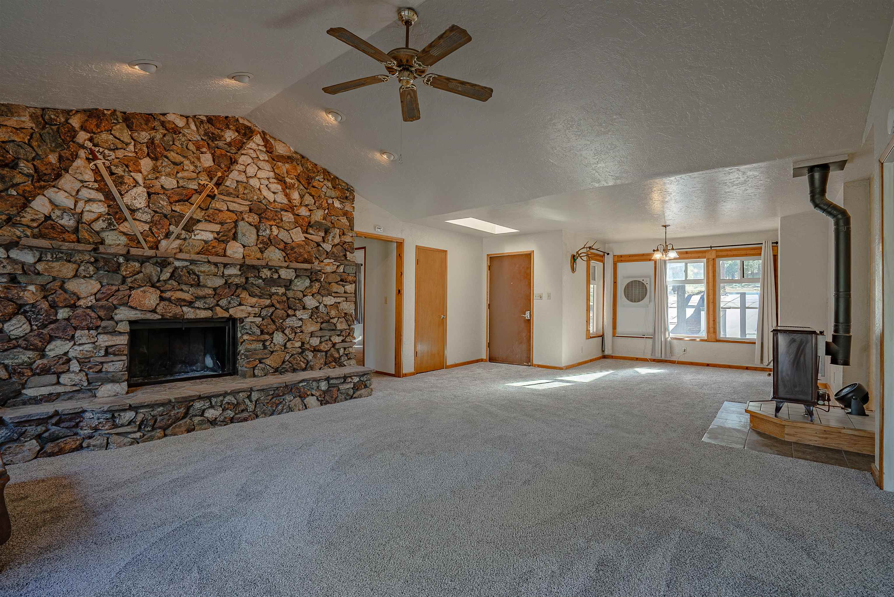 457-190 Honeyview Ln