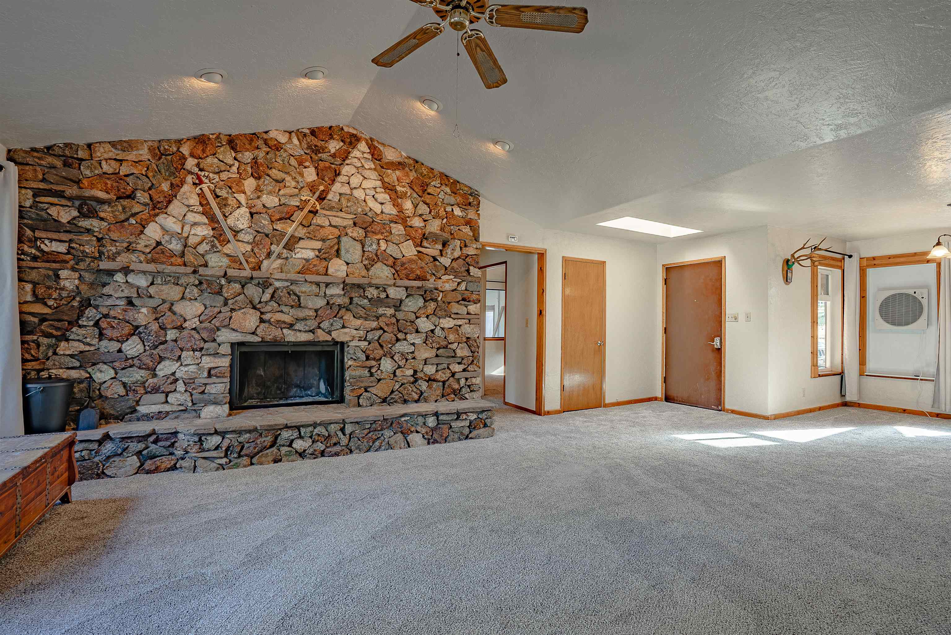 457-190 Honeyview Ln