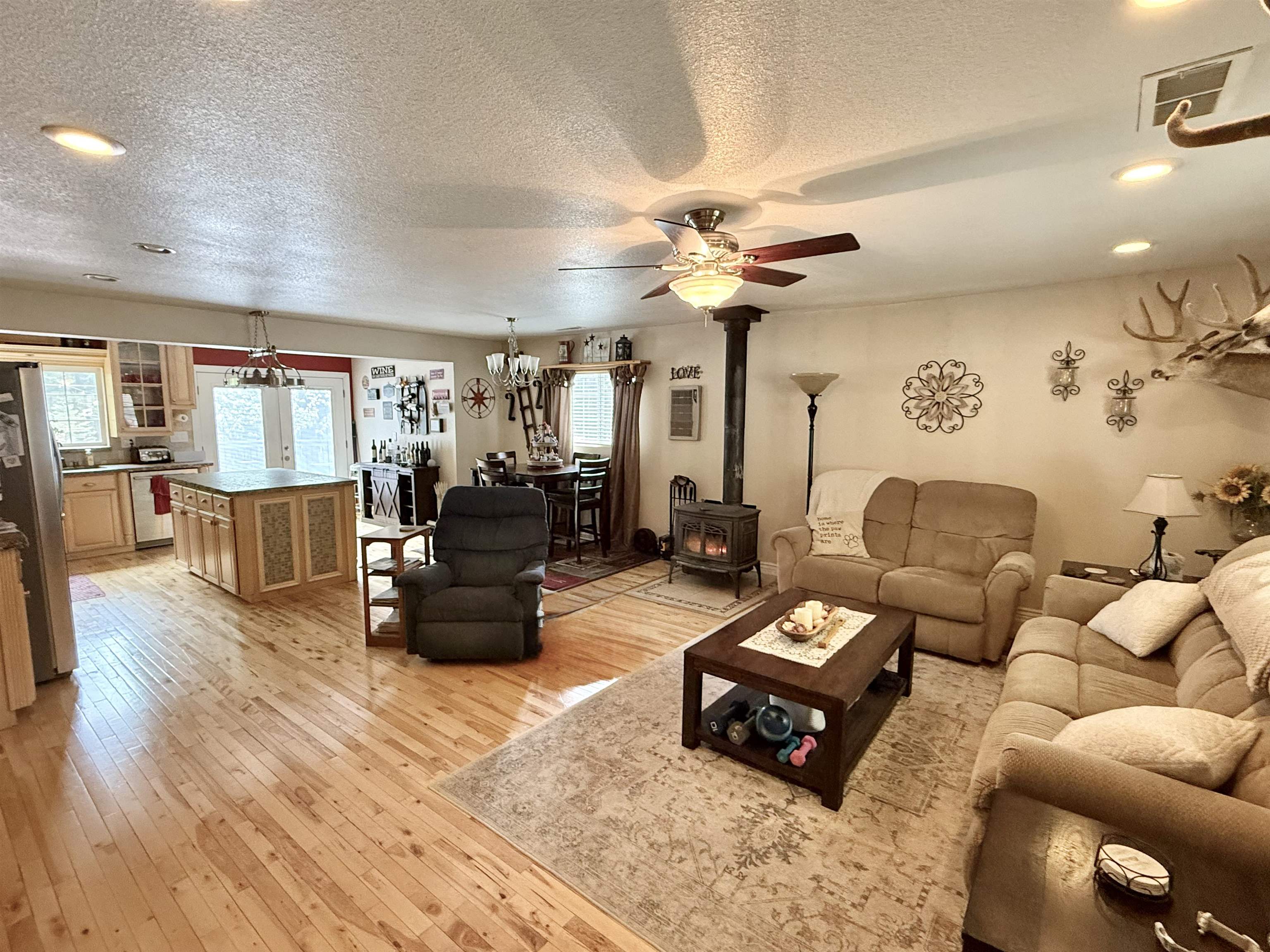 478-440 Lake Forest Dr