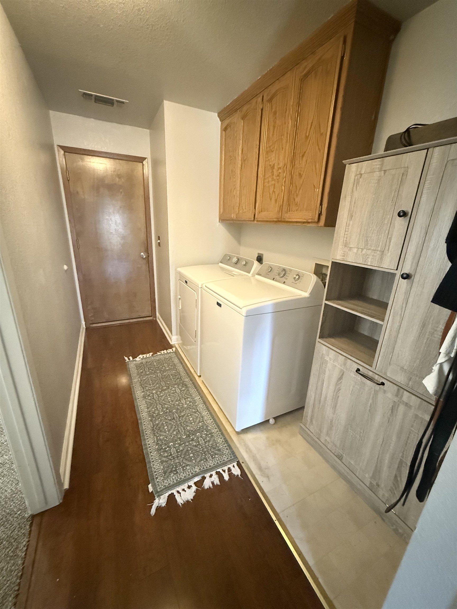 460 N Mesa Street
