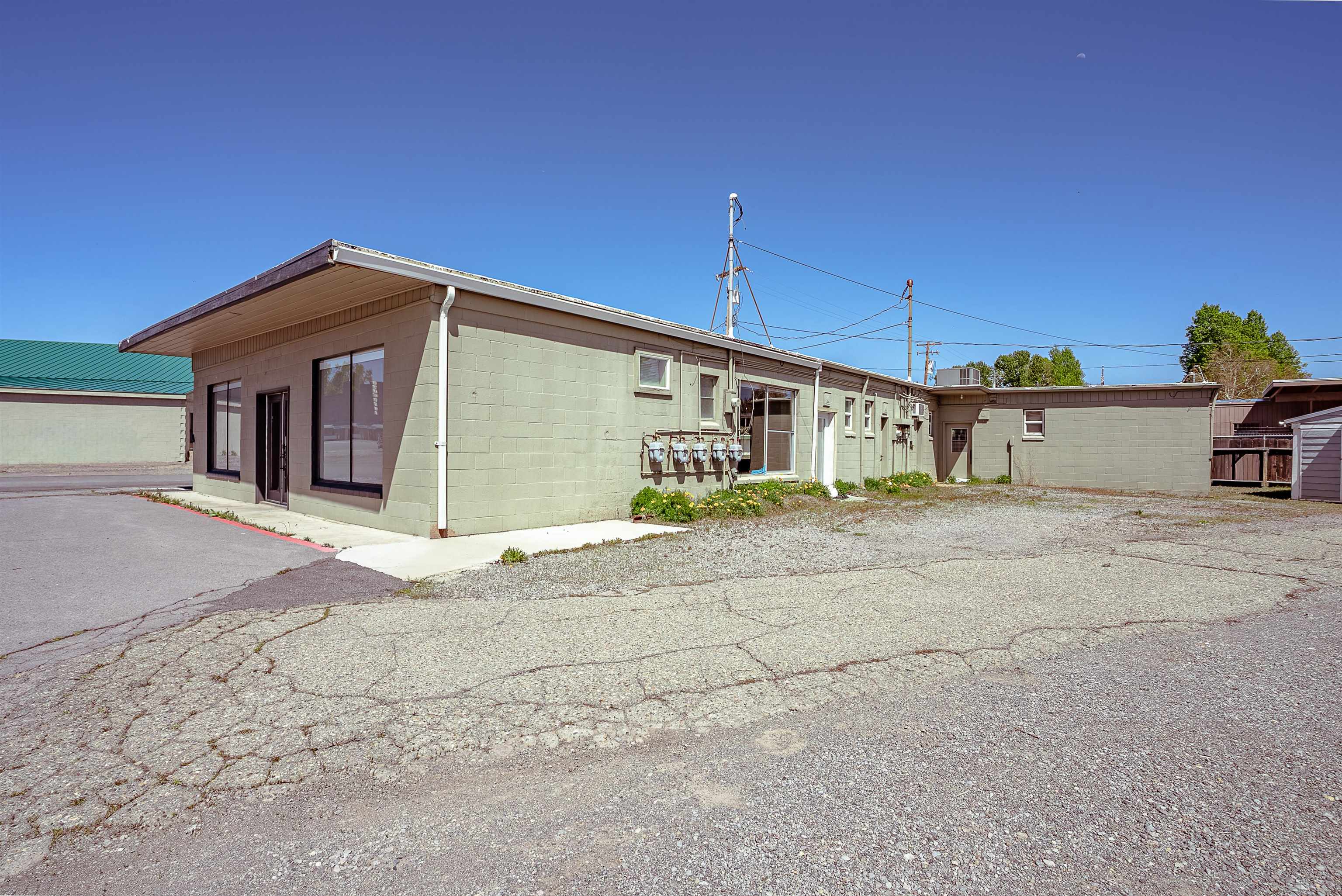 130-138 E Willow Street