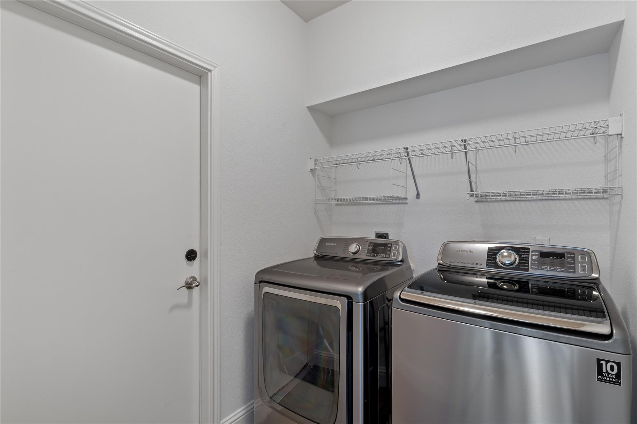 1102 Peyton PL