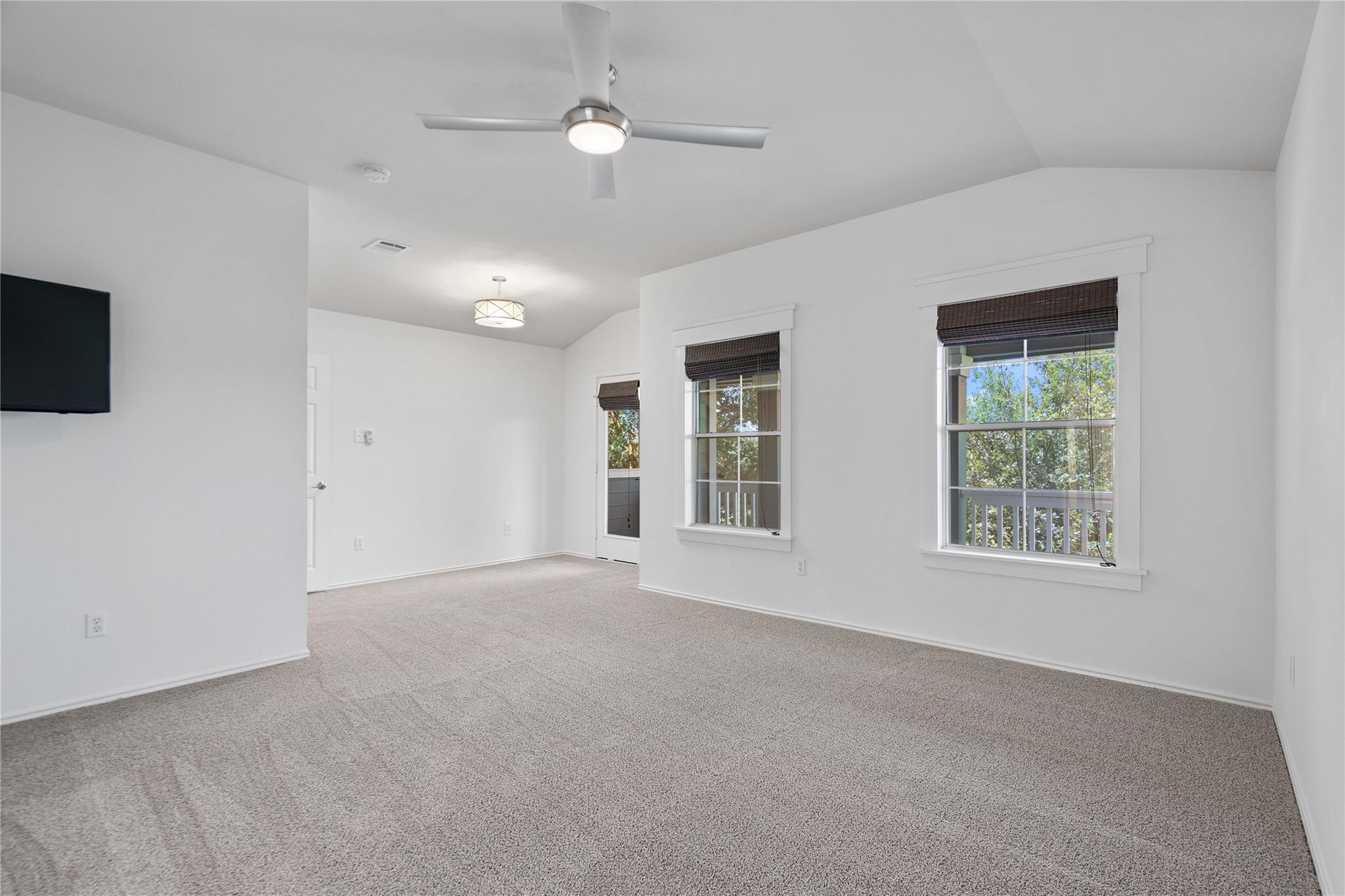 1102 Peyton PL