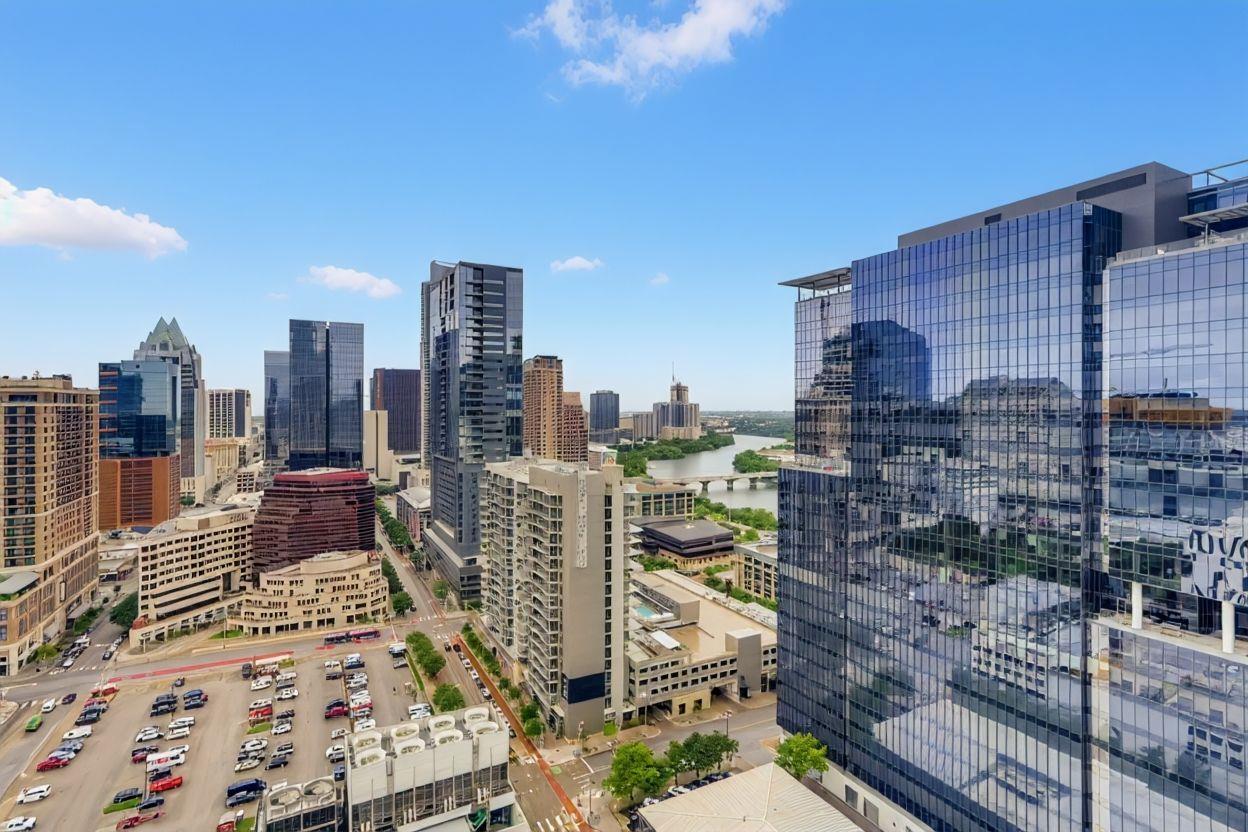 360 Nueces ST # 2607