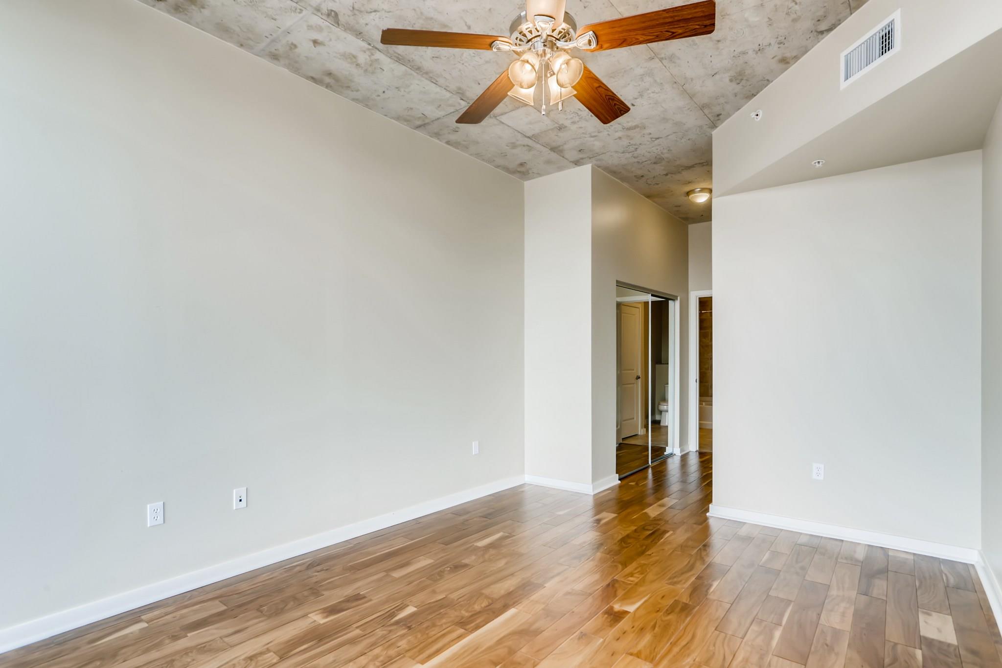 360 Nueces ST # 2607