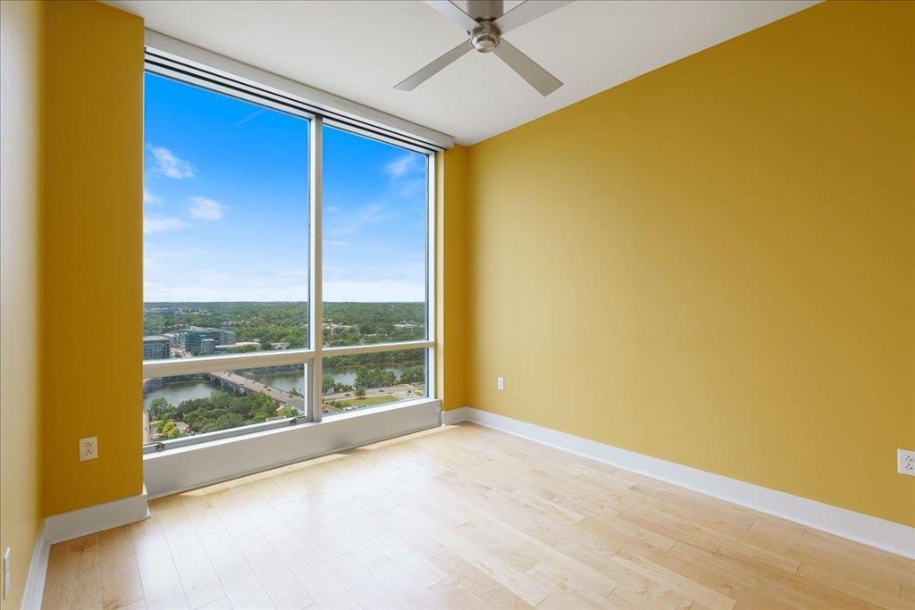 300 Bowie ST # 2303