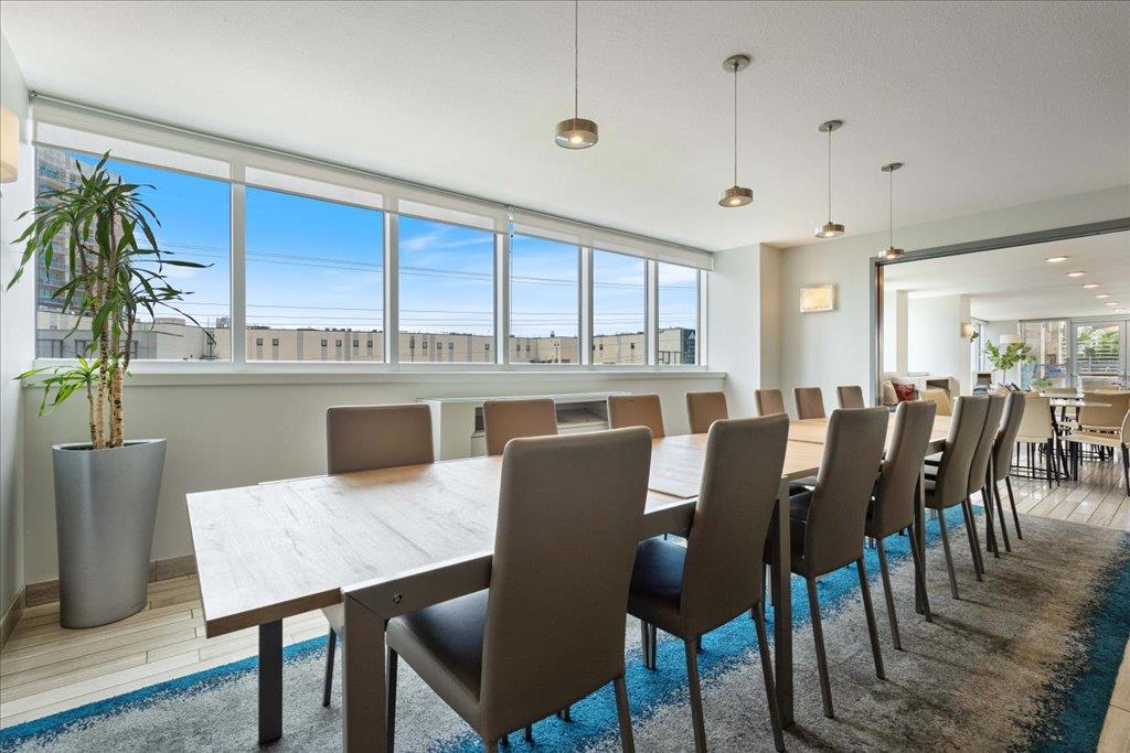 300 Bowie ST # 2303