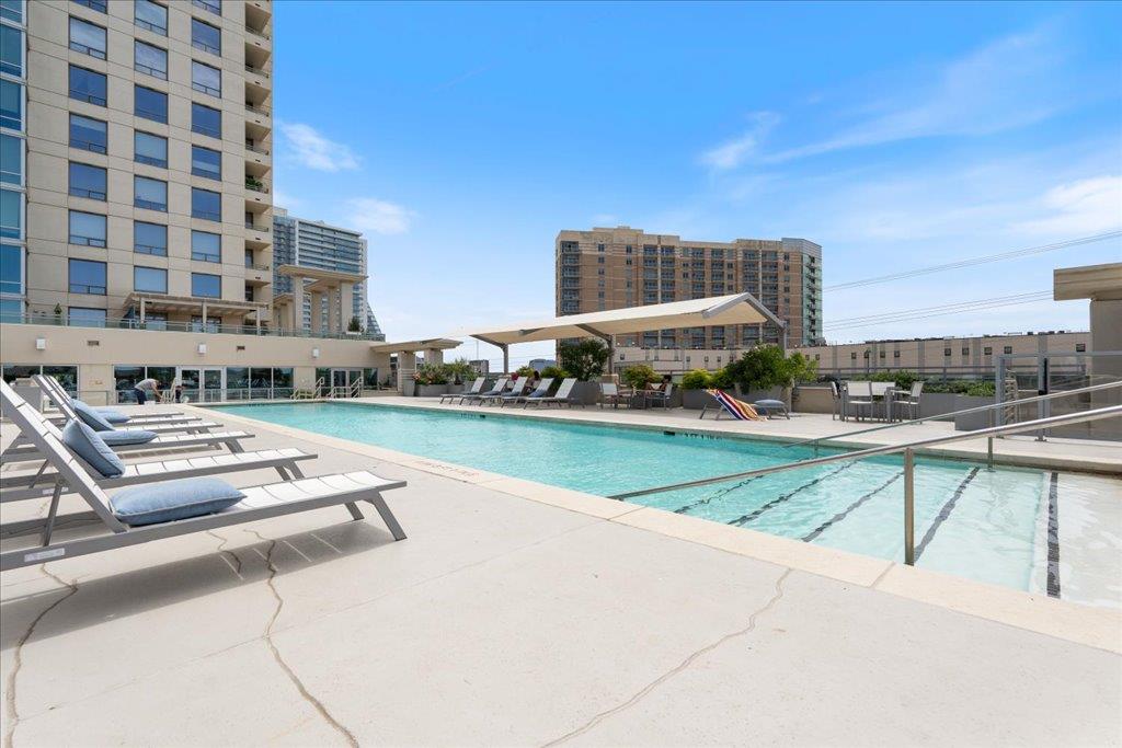 300 Bowie ST # 2303