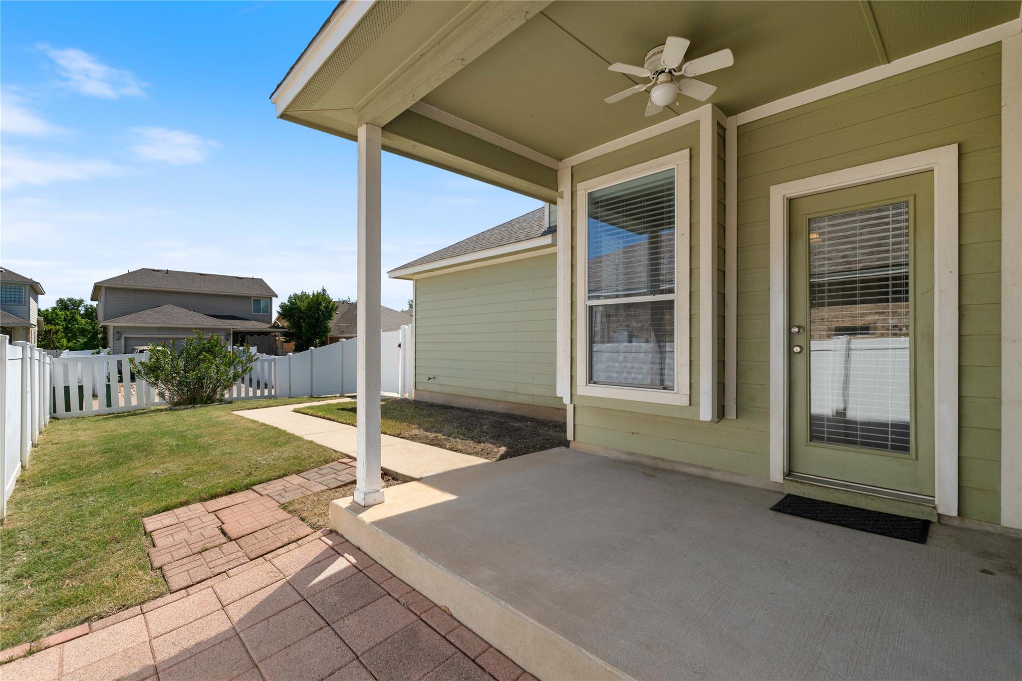 800 Brazos Bend DR