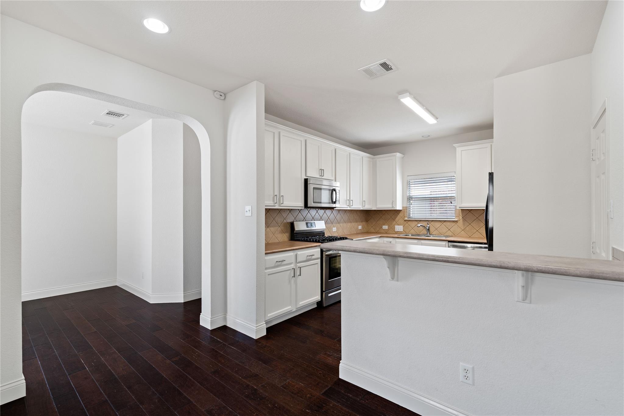 800 Brazos Bend DR