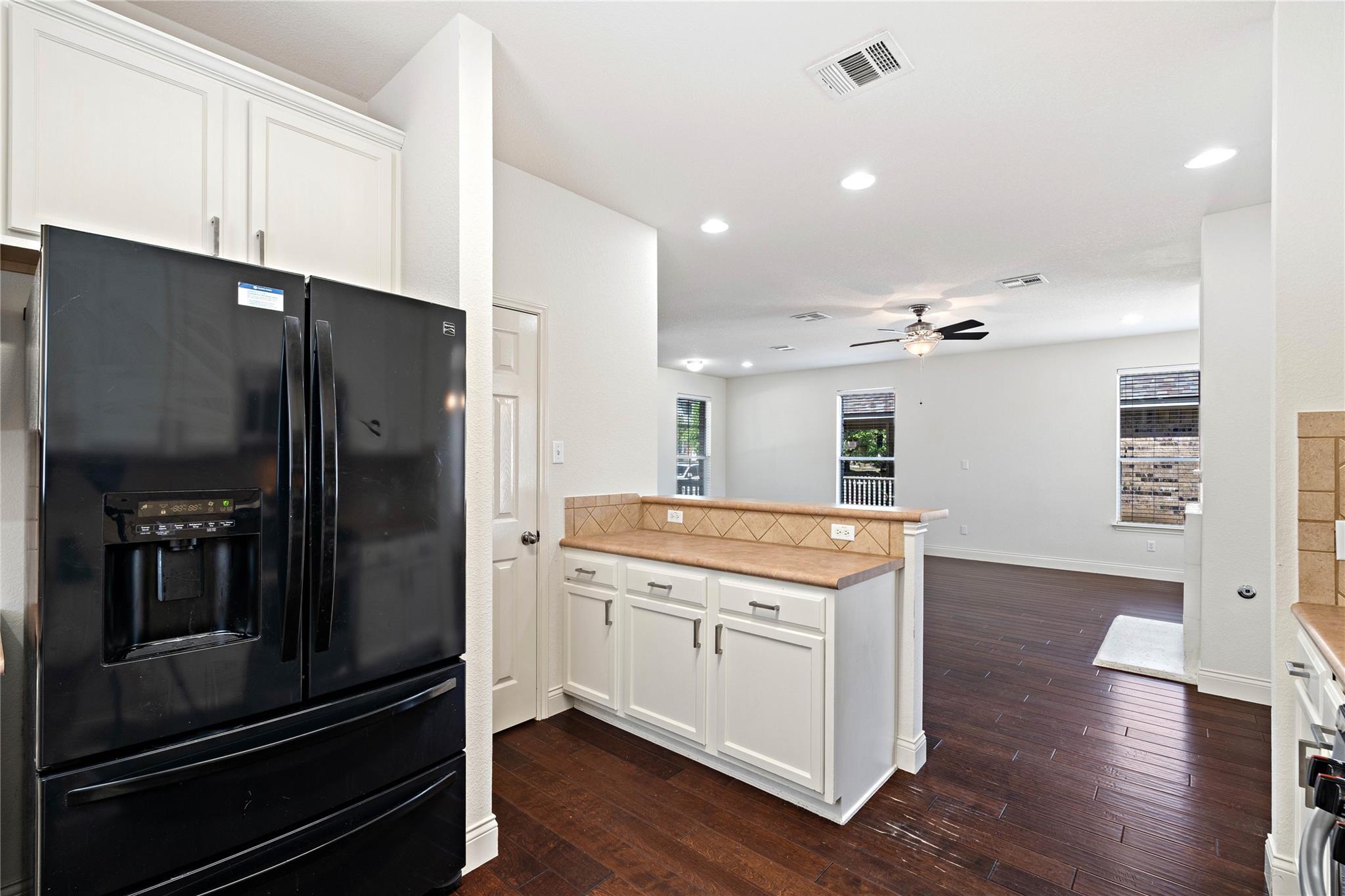 800 Brazos Bend DR