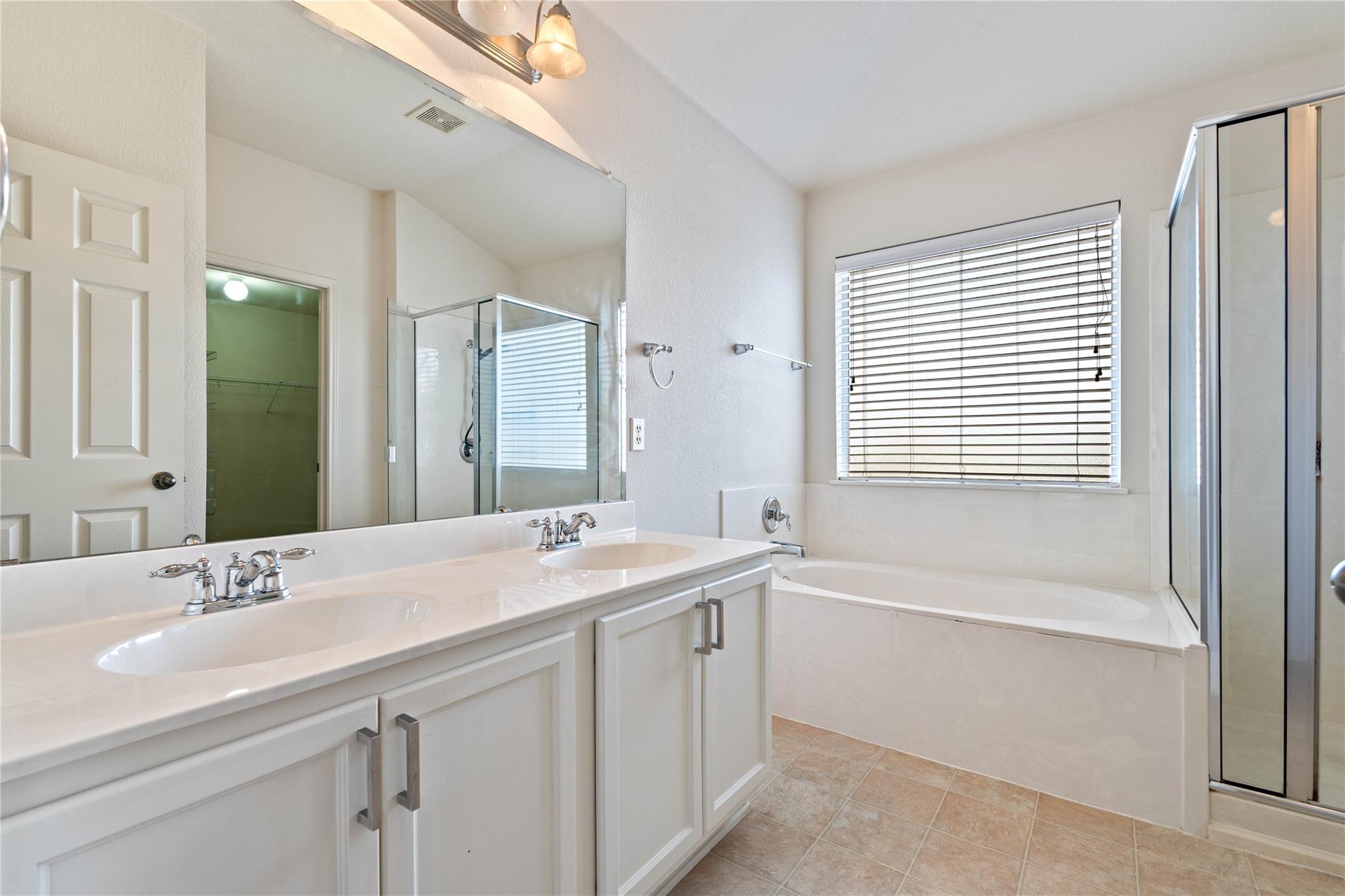 800 Brazos Bend DR