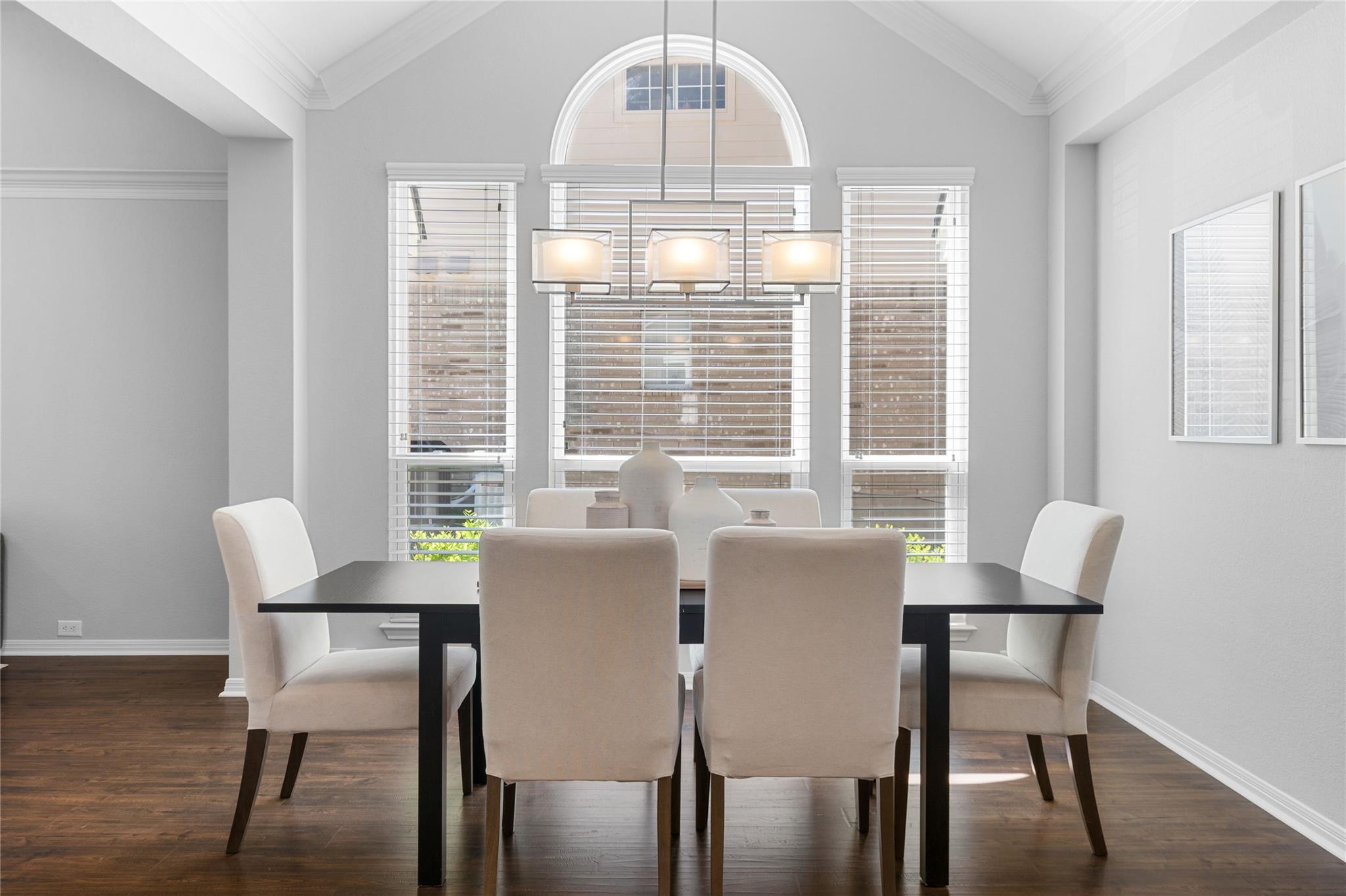 10744 Chestnut Ridge RD