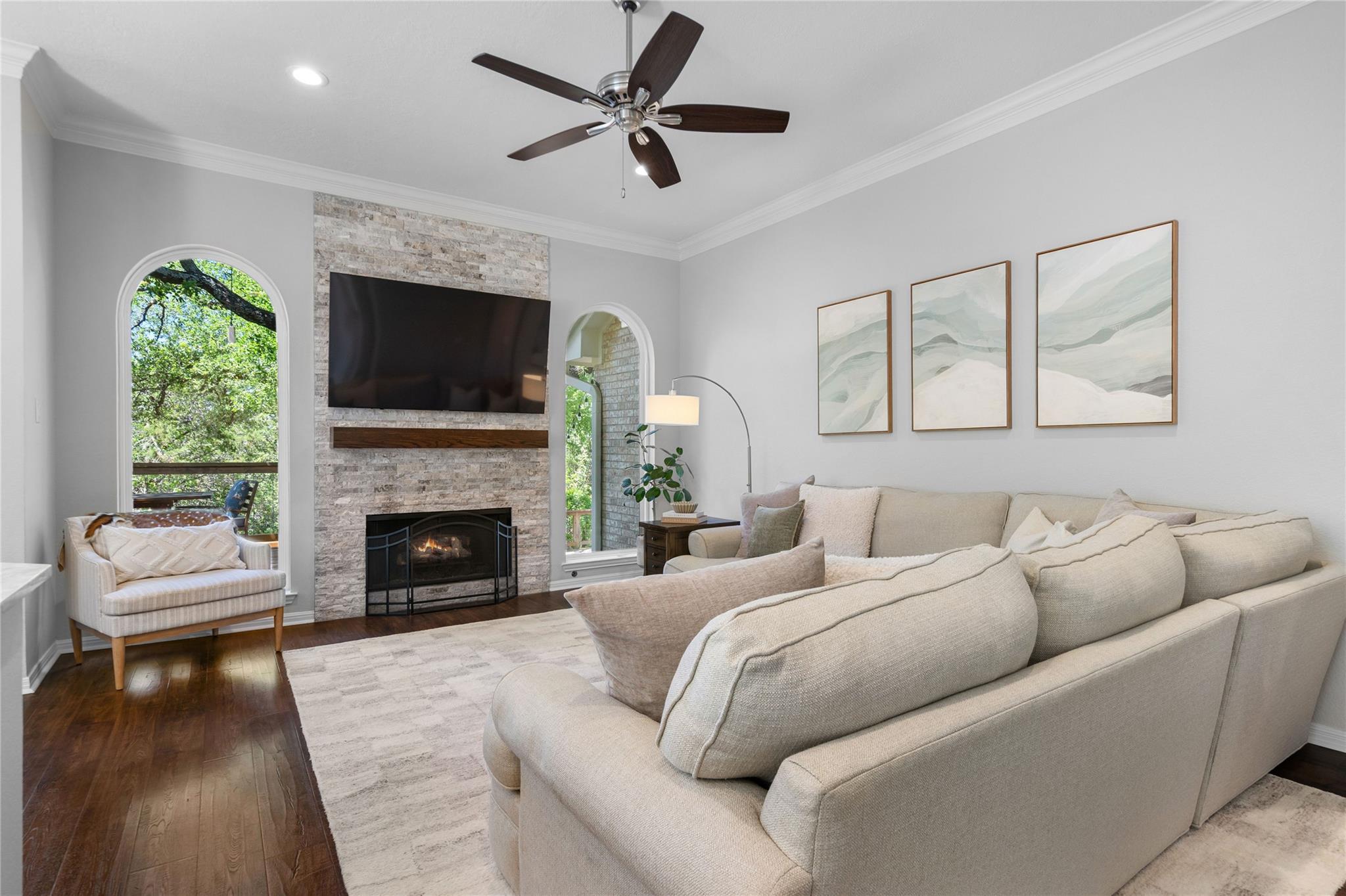 10744 Chestnut Ridge RD