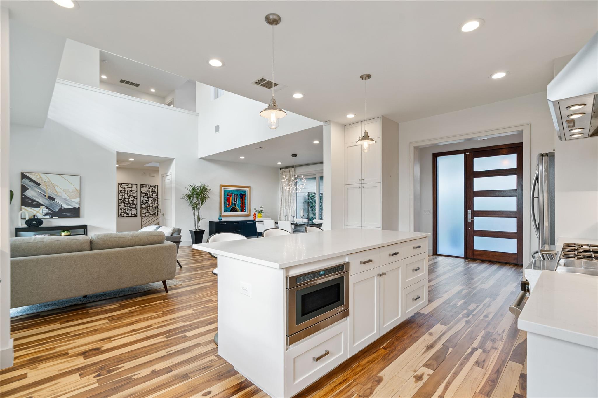 2902 Cedarview DR