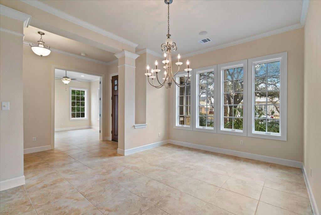3006 Washington SQ