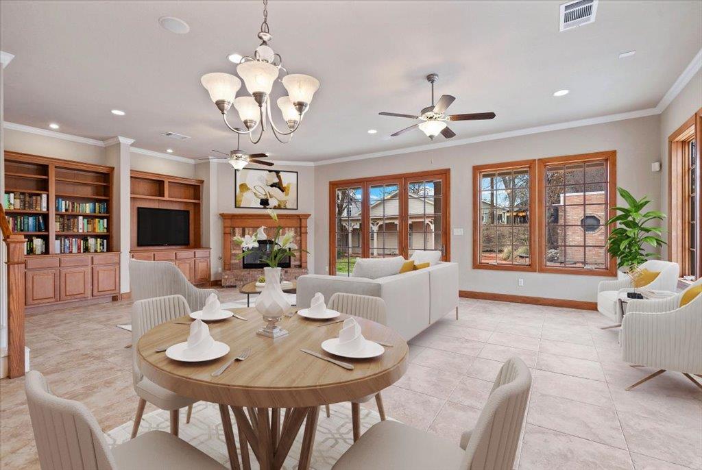 3006 Washington SQ
