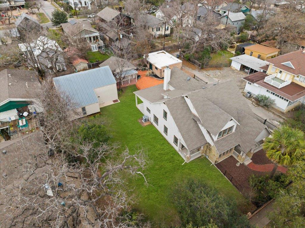 3006 Washington SQ