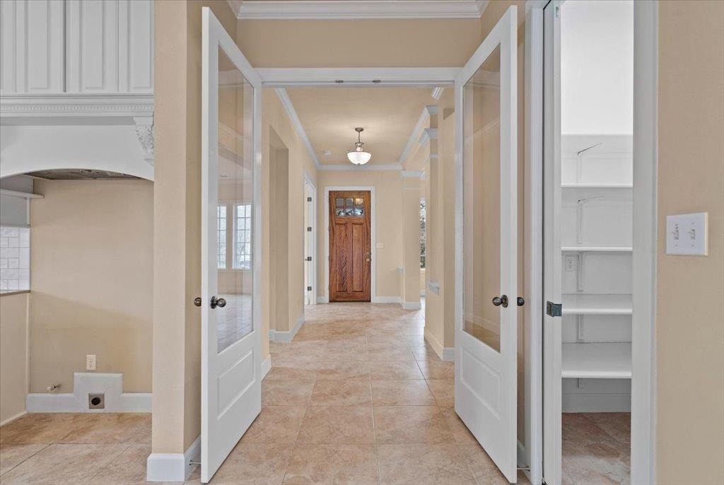 3006 Washington SQ