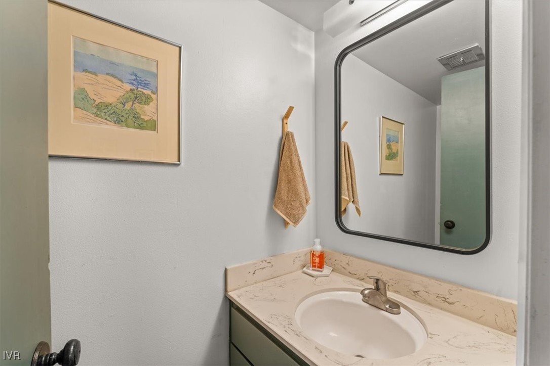 845 Southwood Blvd 60