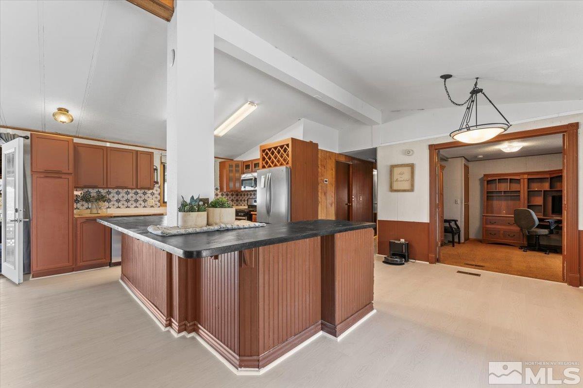 17430 Northridge Avenue