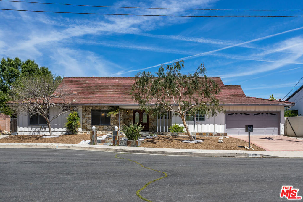 5628 El Canon Avenue