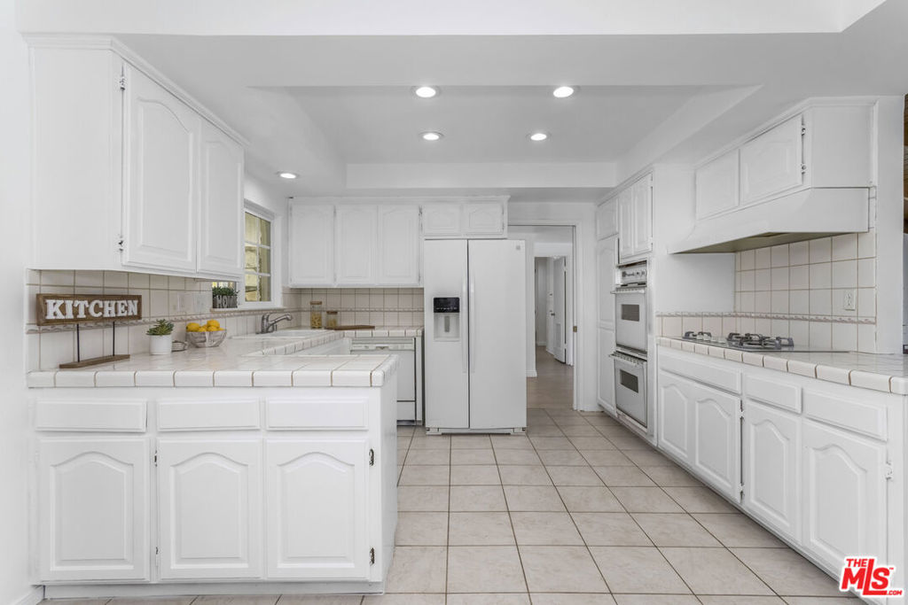 5628 El Canon Avenue