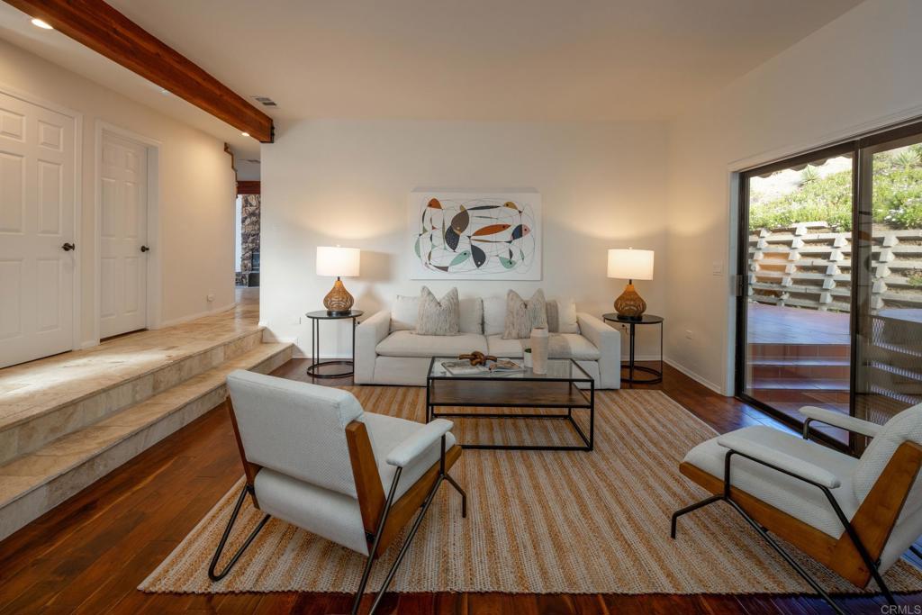 598 Camino De La Cima