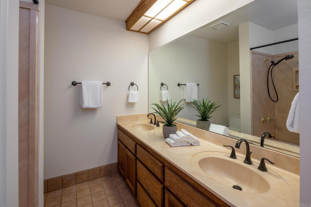 598 Camino De La Cima