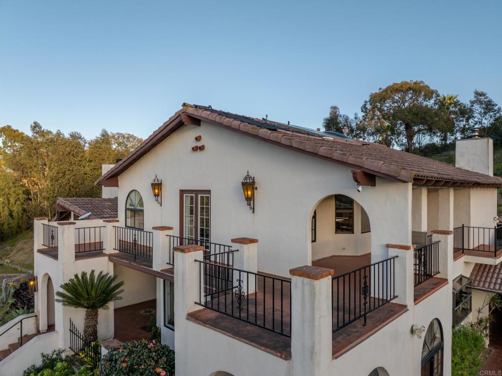 598 Camino De La Cima