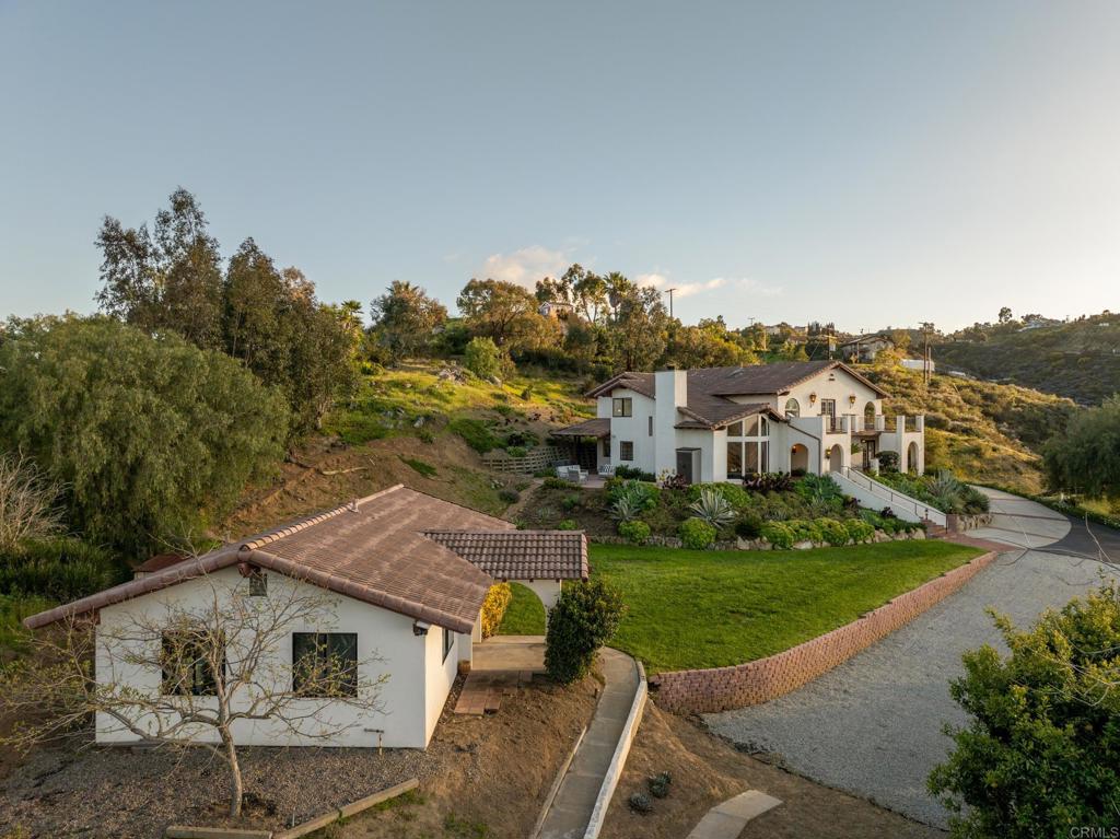 598 Camino De La Cima