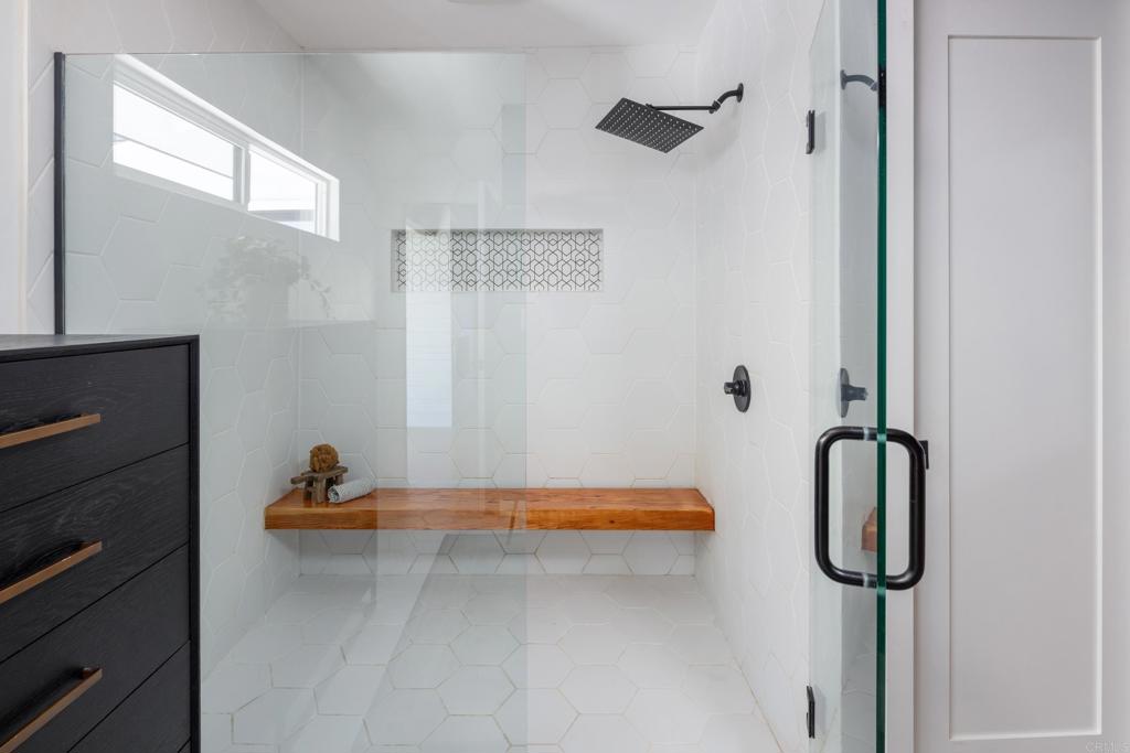 1958 Edgemont Street