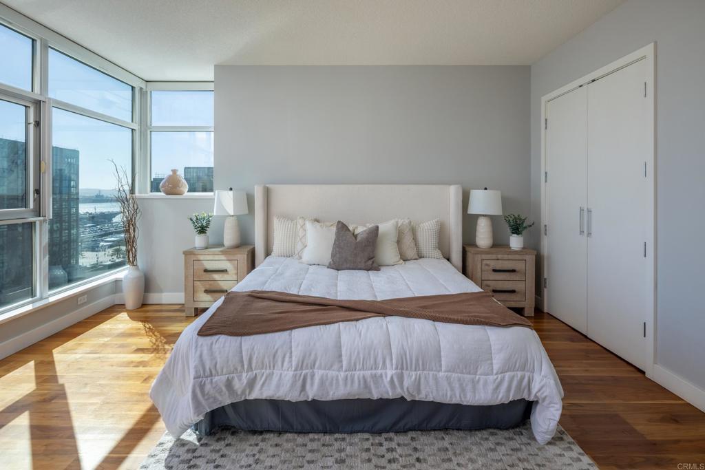 1199 Pacific Highway 1605