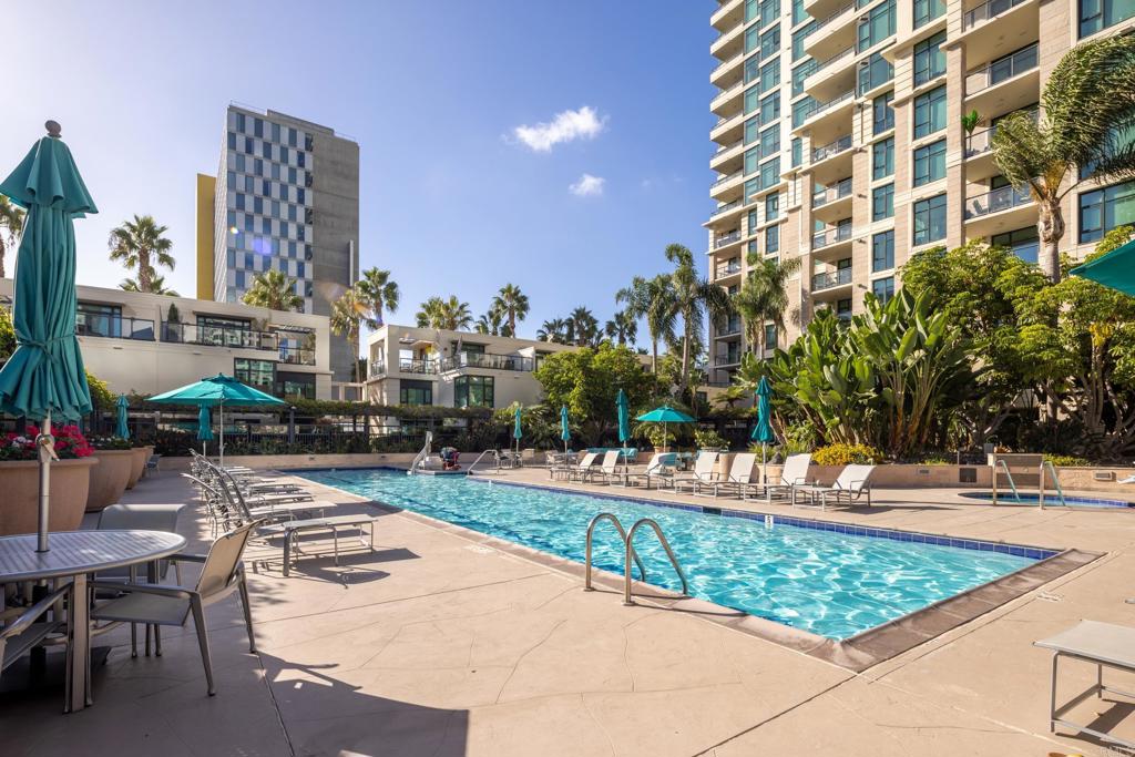 1199 Pacific Highway 1605