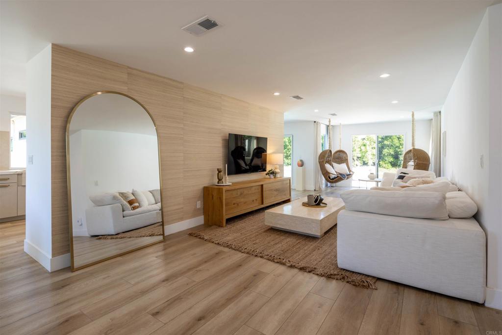 1711 Grandview Street