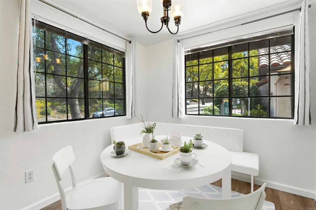 16244 Avenida Venusto