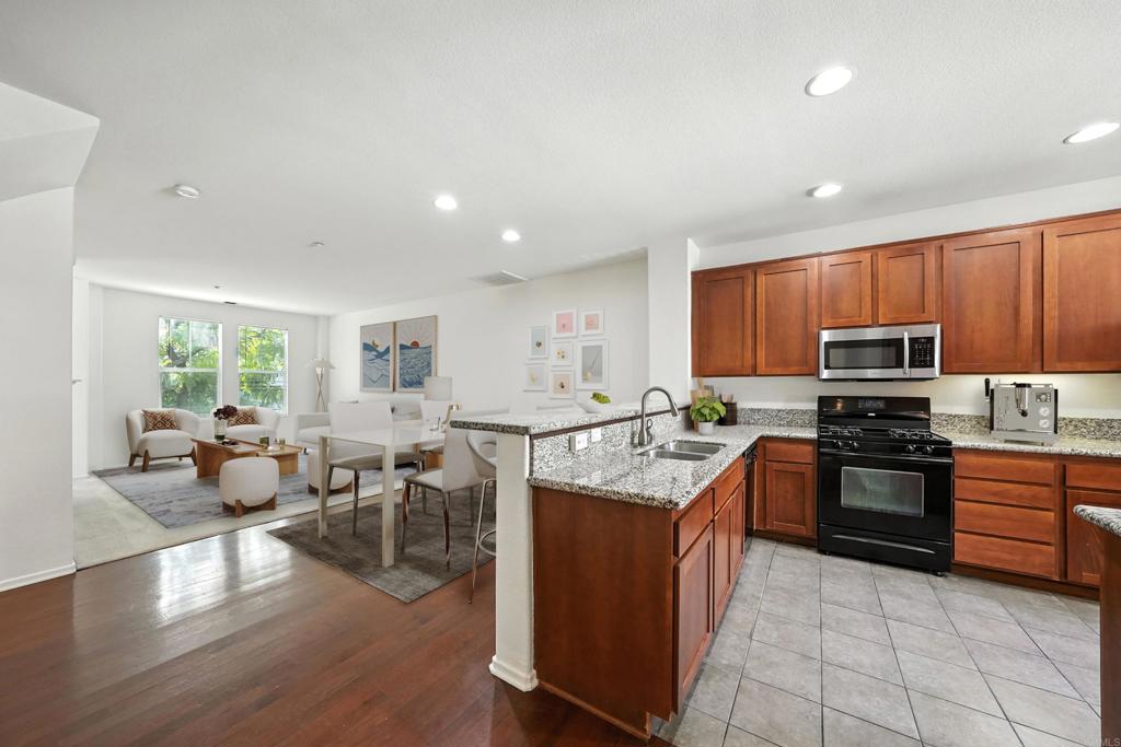 1569 Hackberry Place