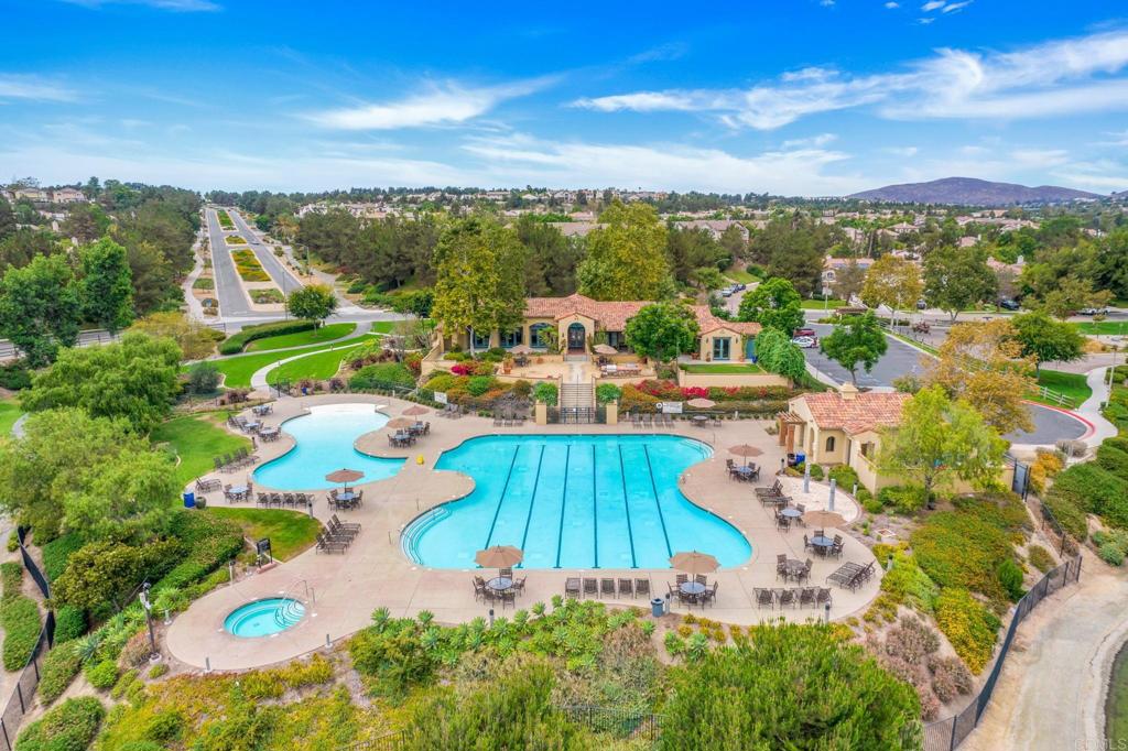 1569 Hackberry Place