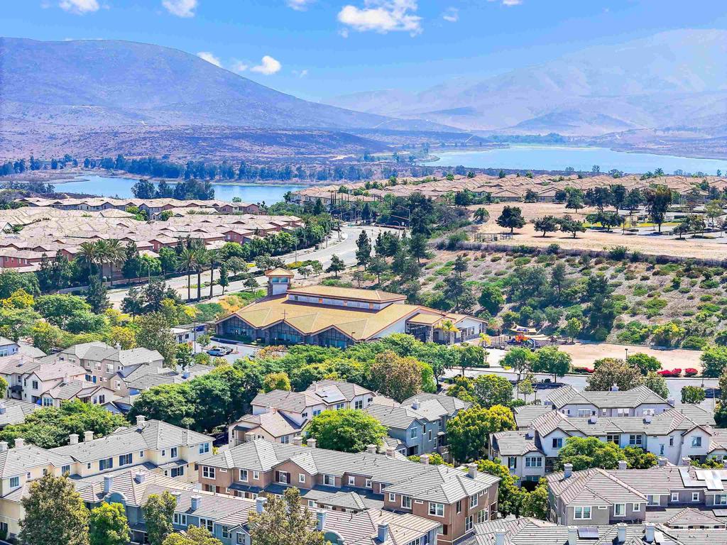 1569 Hackberry Place