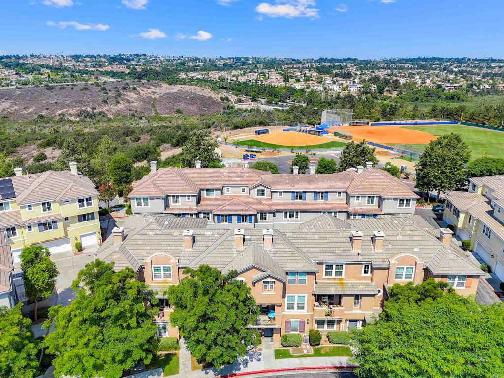 1569 Hackberry Place