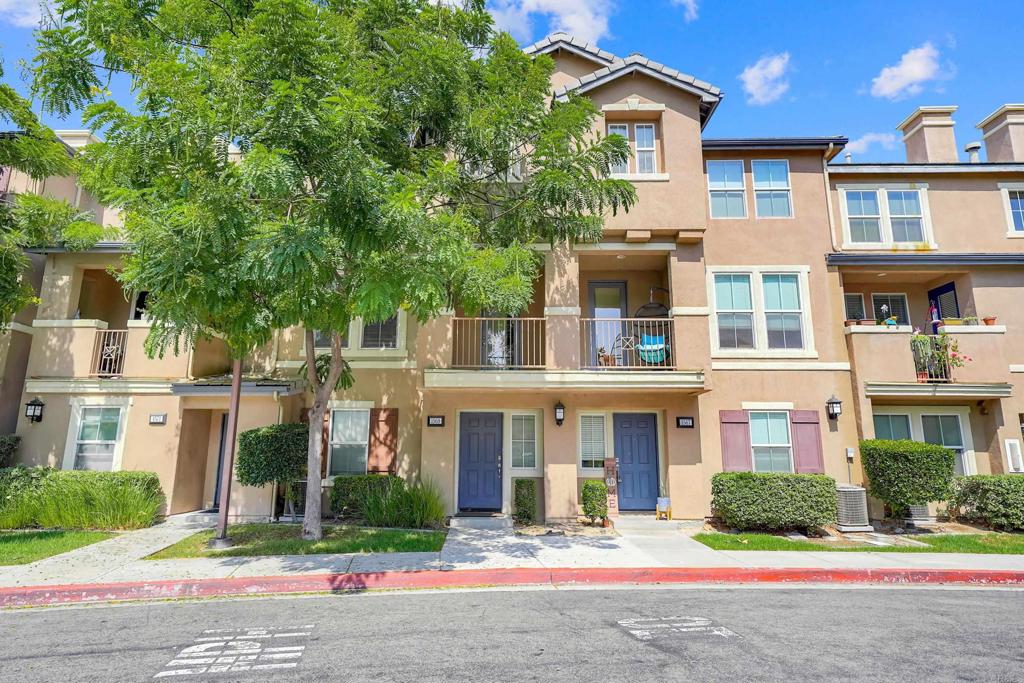 1569 Hackberry Place