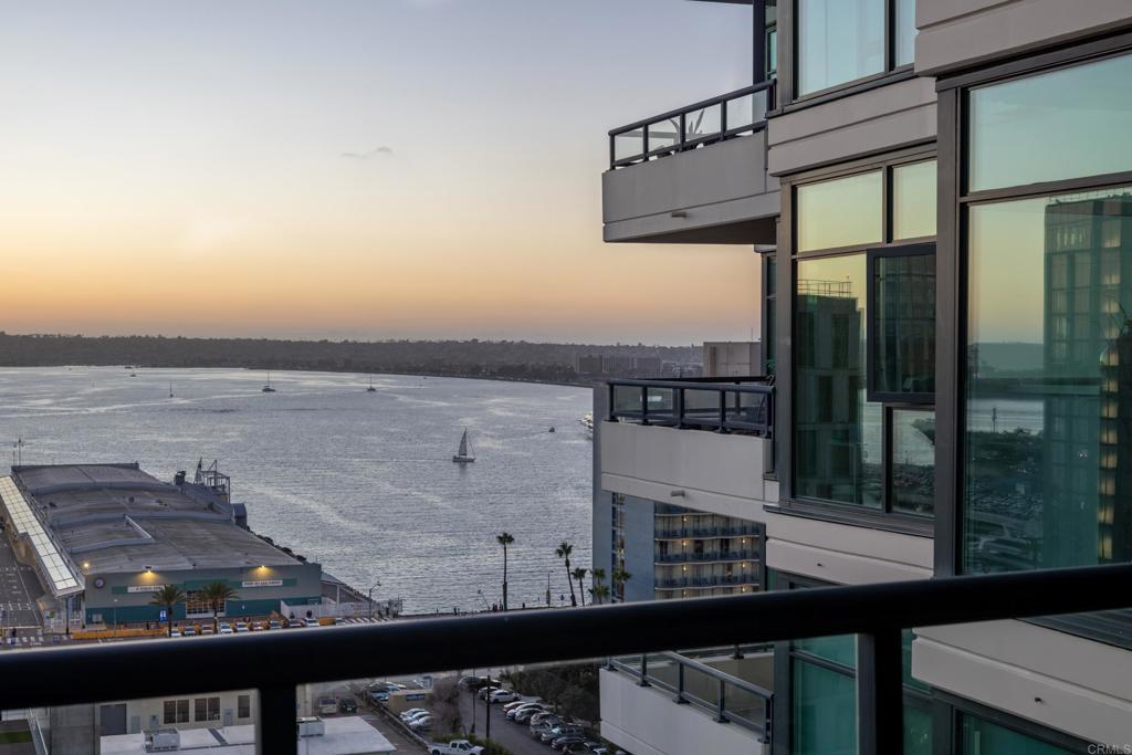 1199 Pacific Highway