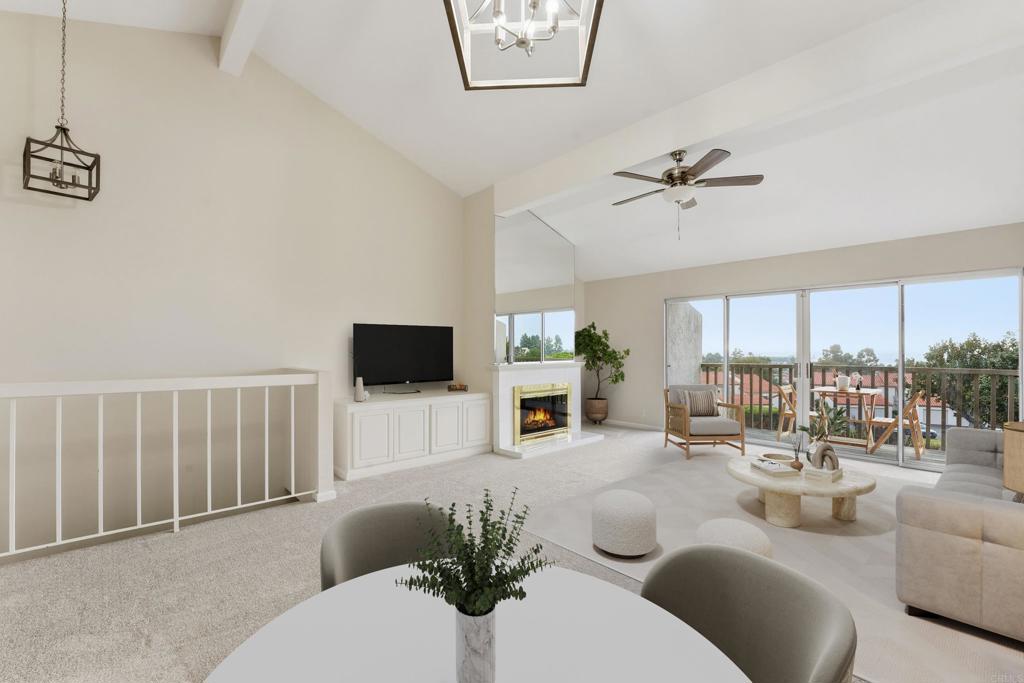 909 Caminito Madrigal B