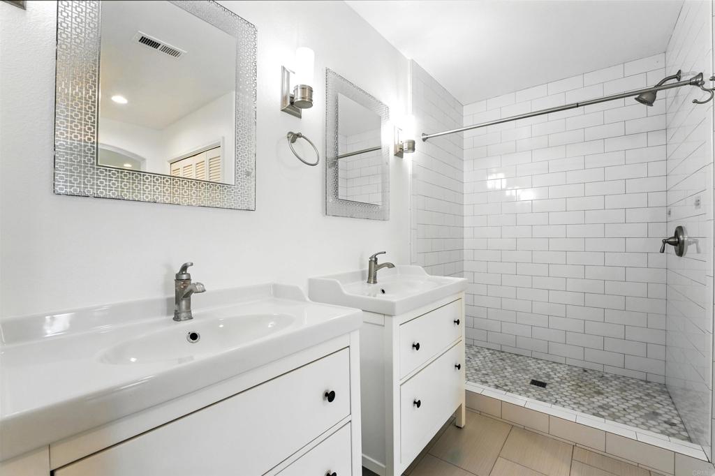 16244 Avenida Venusto A