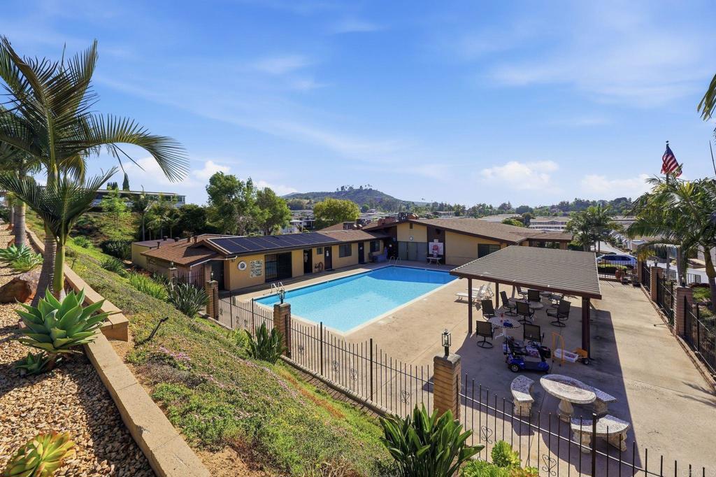 1195 La Moree Rd 69