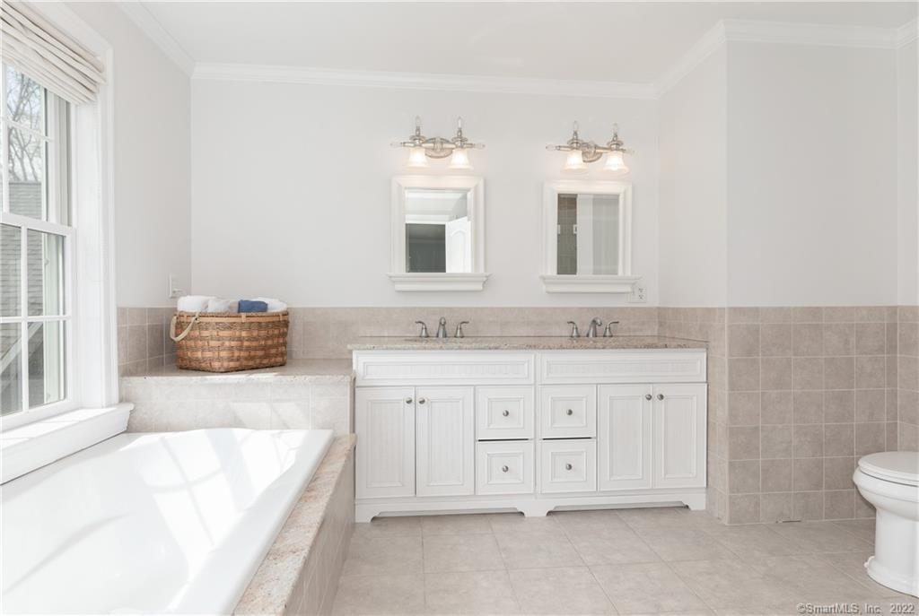 100 Roast Meat Hill Road