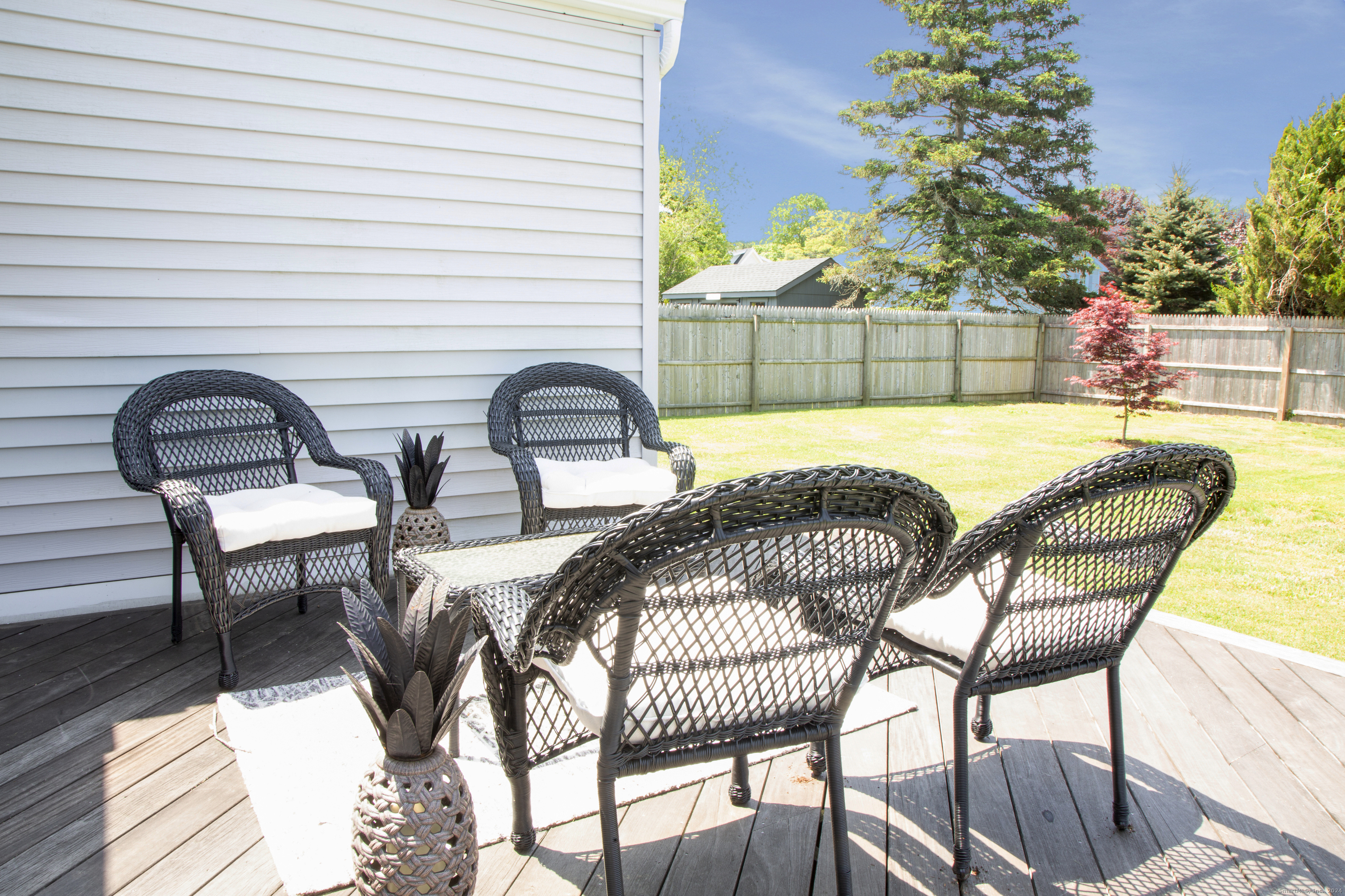 21 Nehantic Trail